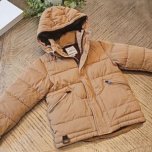 Boys tan hooded puffer jacket size 5/6